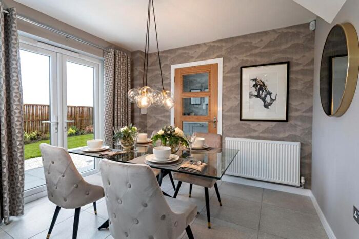 4 Bedroom Detached House For Sale In Oatslie Road, Auchendinny, Penicuik, Midlothian, EH26