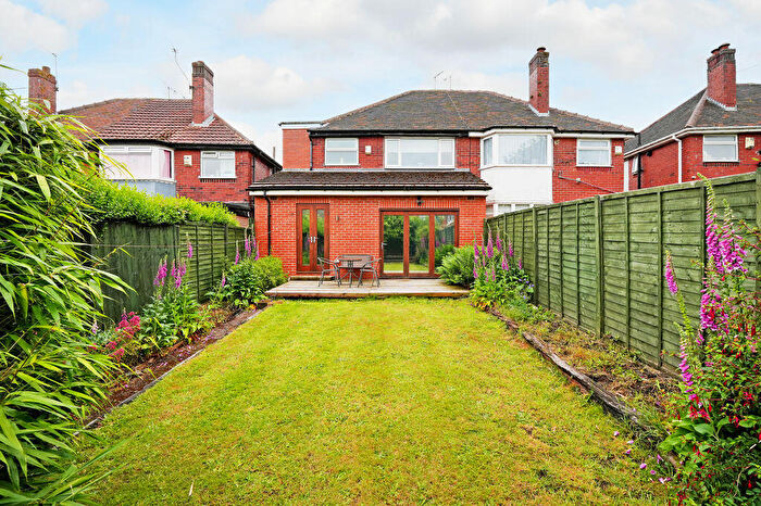 3 Bedroom Semi-Detached House For Sale In Richmond Road, Sheffield, S13