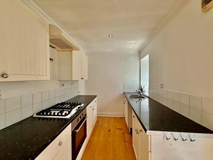 2 Bedroom Apartment To Rent In Washington Road, Portsmouth, PO2