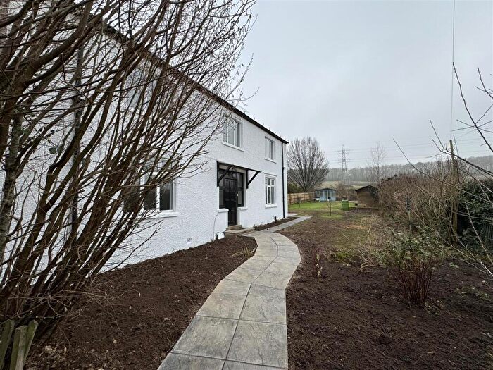 3 Bedroom Apartment To Rent In Orpington, BR6