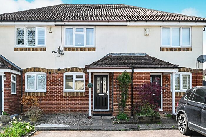 2 Bedroom Property To Rent In Milward Gardens, Binfield, Bracknell, RG12