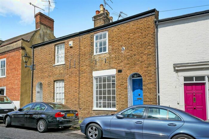 2 Bedroom Town House To Rent In Crown Street, Harrow-On-The-Hill, Harrow, HA2