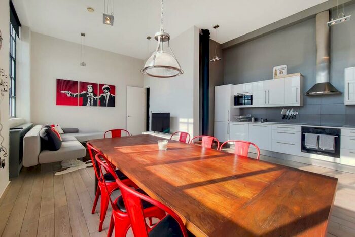 2 Bedroom Flat To Rent In Asylum Road, Peckham, London, SE15