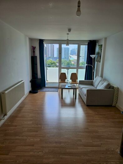 2 Bedroom Apartment To Rent In High Street Stratford, London, E15