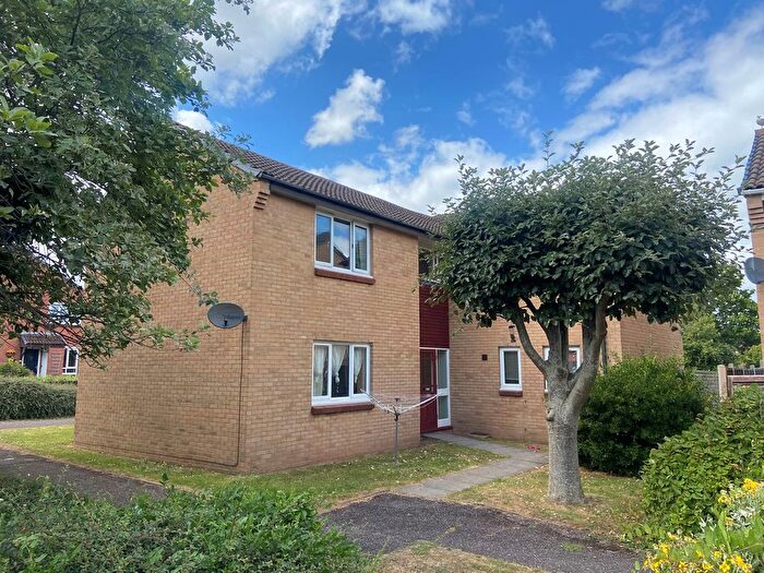 Studio To Rent In Allington Close, Taunton, TA1