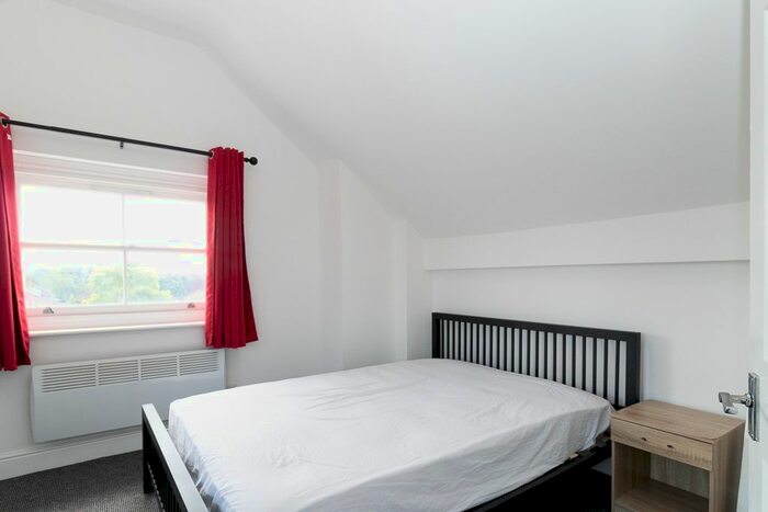 1 Bedroom Flat To Rent In Hillingdon Road, Uxbridge, UB10