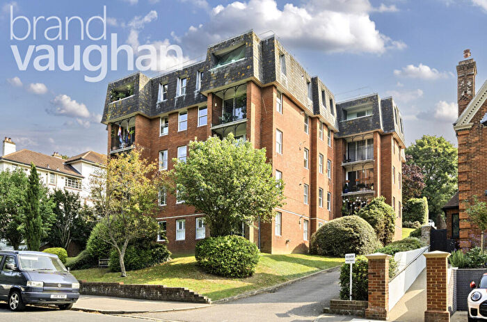 2 Bedroom Flat To Rent In Preston Park Avenue, Brighton, East Sussex, BN1
