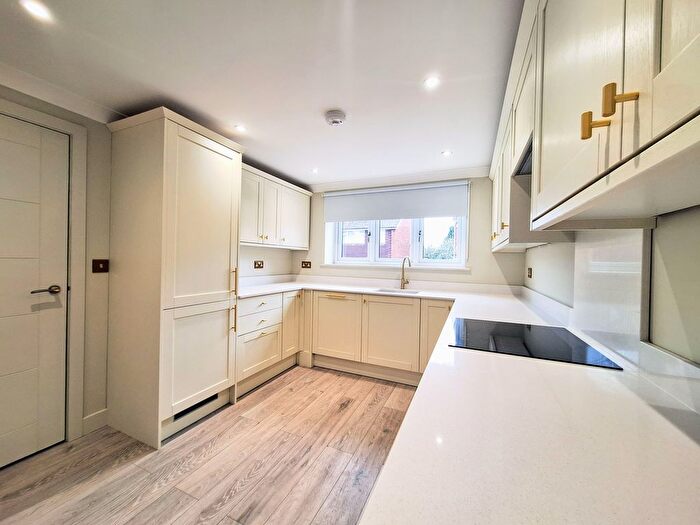 2 Bedroom Property To Rent In New Road, Swanley, BR8