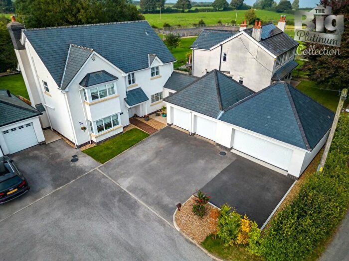 5 Bedroom Detached House For Sale In Gwern Y Gaer, Rhosesmor, CH7