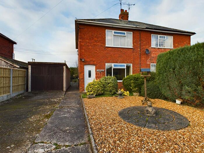 3 Bedroom Semi-Detached House For Sale In Wood Lane, Beckingham, DN10