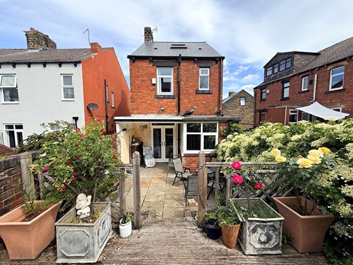 3 Bedroom Detached House For Sale In Park Street, Barnsley, S70