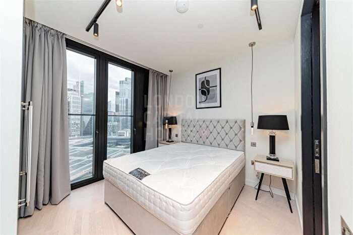2 Bedroom Flat To Rent In Sun Street, London, EC2A