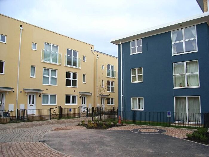 House For Sale In Richmond Court, Exeter, EX4