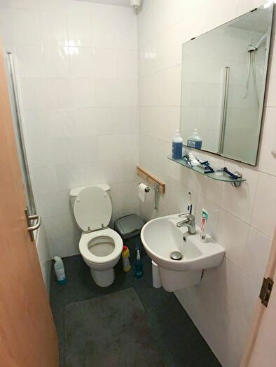 3 Bedroom Flat To Rent In Alan Road, Withington, Manchester, M20