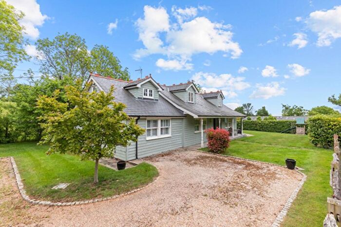 4 Bedroom Bungalow For Sale In Bashurst Hill, Itchingfield, Horsham, West Sussex, RH13
