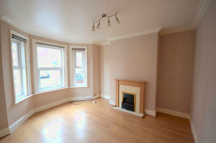 3 Bedroom Terraced House To Rent In Melbourne Road, Bournemouth, BH8