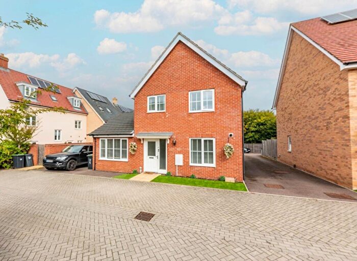 4 Bedroom Detached House For Sale In Buckland Mews, Little Canfield, Dunmow, CM6