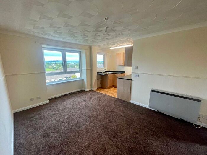 1 Bedroom Flat To Rent In Oakfield Drive, Dumfries, DG1