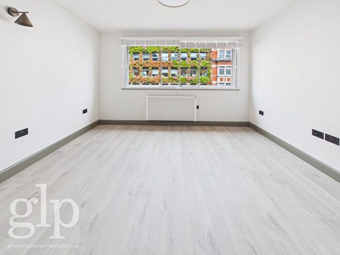1 Bedroom Flat To Rent In Hamilton House, Southampton Row, WC1B