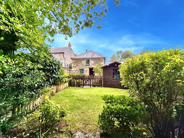 4 Bedroom Barn Conversion For Sale In Godolphin Cross, Helston, TR13