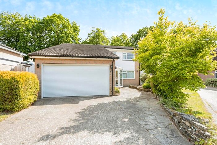 4 Bedroom Detached House For Sale In The Ridings, Worth, Crawley, West Sussex, RH10