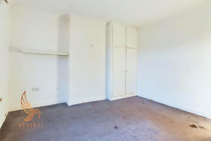 2 Bedroom Semi-Detached House For Sale In Bow Street, Cudworth, Barnsley, S72