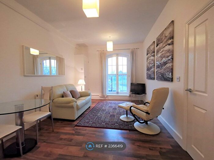 1 Bedroom Flat To Rent In Hull Marina, Hull, HU1