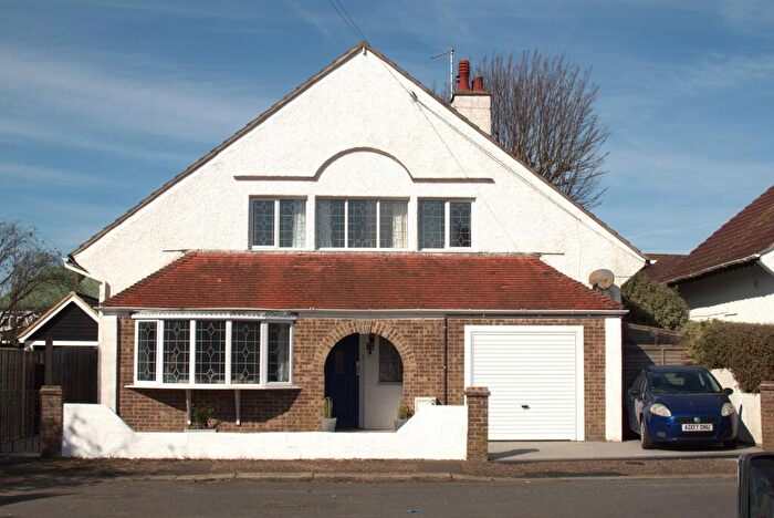 4 Bedroom Detached House For Sale In Tennyson Road, Bognor Regis, PO21
