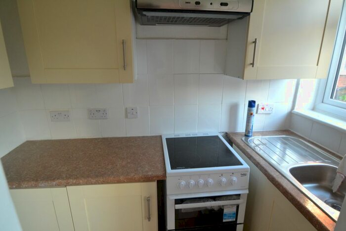1 Bedroom Flat To Rent In Upper Richmond Road, London, SW15