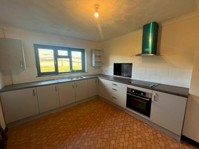 3 Bedroom Bungalow To Rent In Llansawel, Llandeilo, Carmarthenshire, SA19