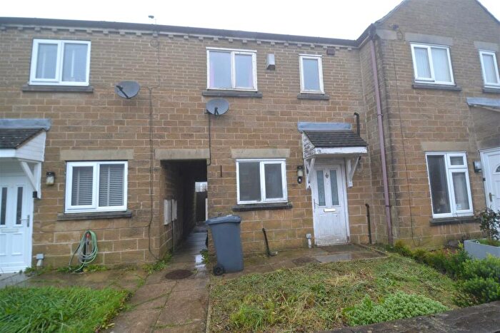 3 Bedroom Town House For Sale In Alexandra Street, Queensbury, Bradford, BD13