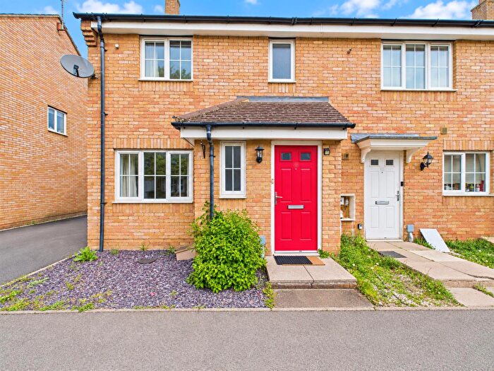 3 Bedroom Semi Detached House To Rent In , Bunting Road, Corby, NN18
