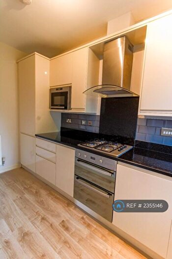 2 Bedroom Flat To Rent In Springhill Court, Bewdley, DY12