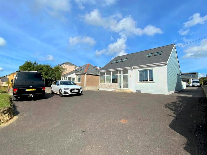 4 Bedroom Property To Rent In East Road, Quintrell Downs, Newquay, TR8