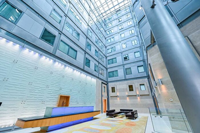 2 Bedroom Flat For Sale In Shad Thames, Shad Thames, London, SE1