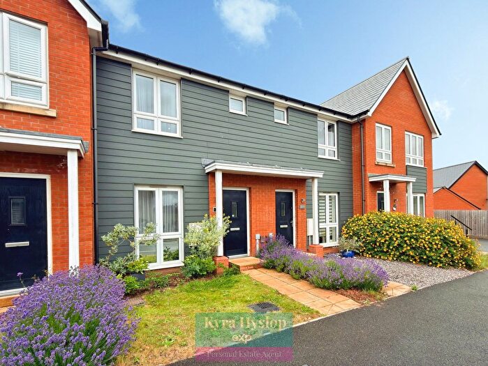 2 Bedroom Terraced House For Sale In Lower Coppice, Exeter, EX1