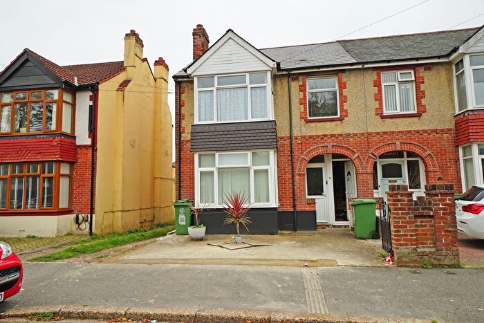 1 Bedroom Flat To Rent In Hilary Avenue, Cosham, Portsmouth, PO6