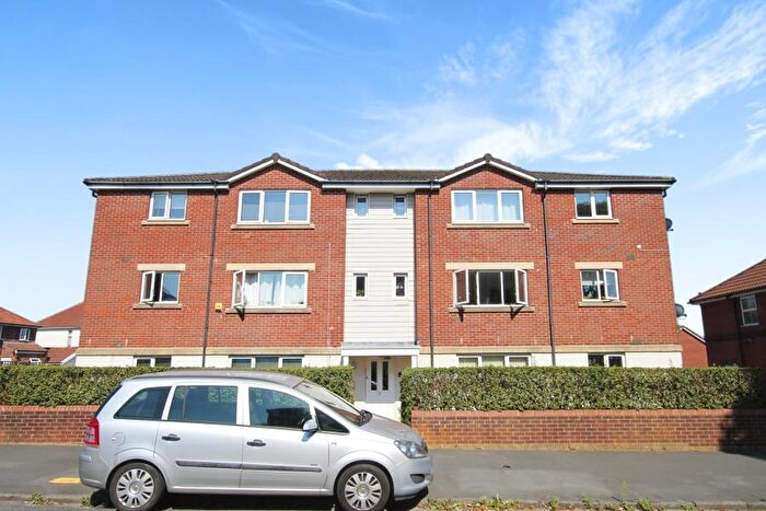 2 Bedroom Flat To Rent In Sheridan Road - Horfield, BS7