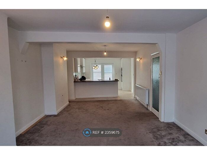 3 Bedroom Terraced House To Rent In Tokyngton Avenue, Wembley, HA9