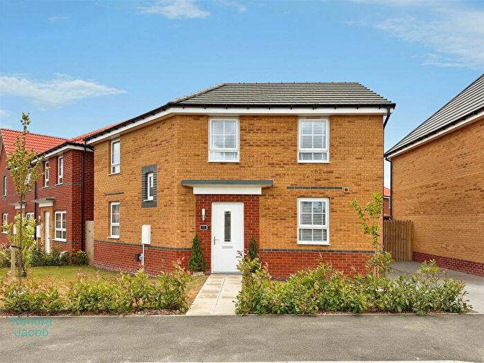 3 Bedroom Detached House For Sale In Revill Road, Langold, Worksop, S81