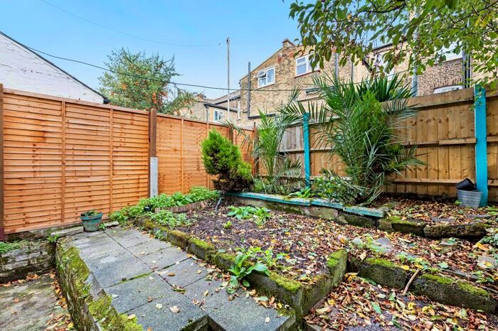 1 Bedroom Flat To Rent In Frobisher Street, London, SE10