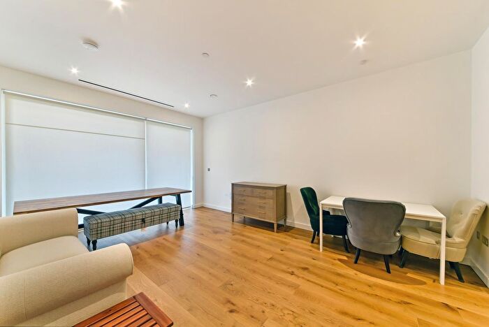 1 Bedroom Flat To Rent In Carrick Yard, Fisherton Street, London, NW8