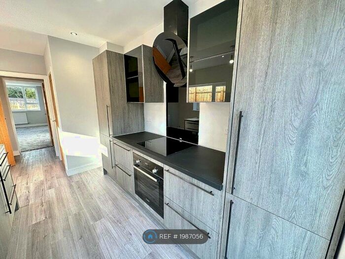 3 Bedroom Semi-Detached House To Rent In Tunnel Hill Cottage, Northampton, NN4