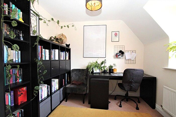 2 Bedroom Apartment To Rent In Constance Street, Buckingham, MK18