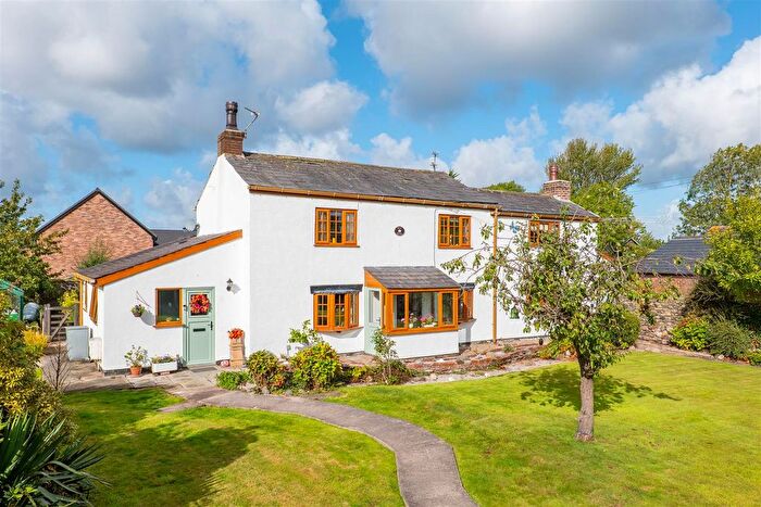 3 Bedroom Detached House For Sale In The Brow, Hesketh Bank, Preston, PR4