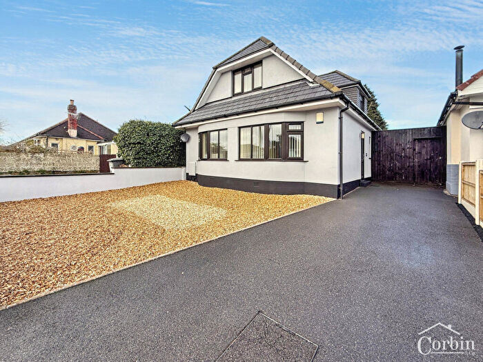 4 Bedroom Detached Bungalow For Sale In Westdown Road, Bournemouth, BH11
