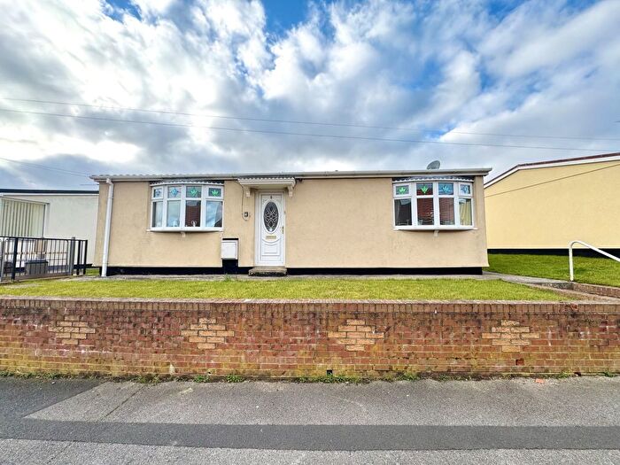 2 Bedroom Detached Bungalow For Sale In Thornhill Road, Shotton Colliery, Durham, County Durham, DH6