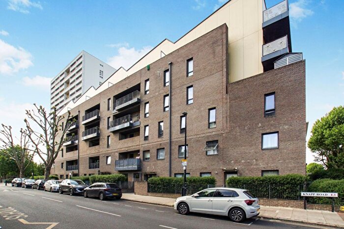 2 Bedroom Flat For Sale In Knapp Road, Haddington Lodge, E3