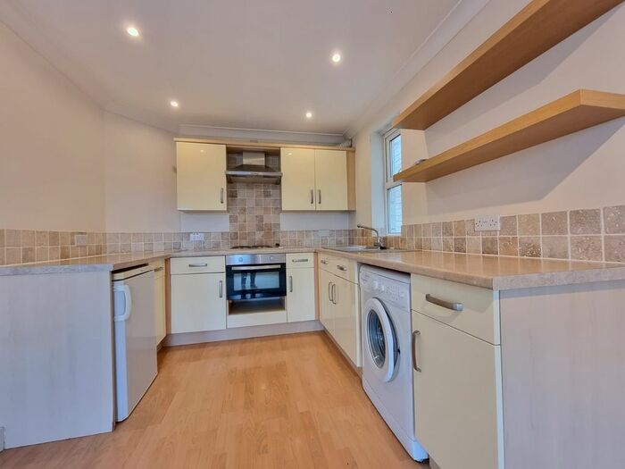 2 Bedroom Flat To Rent In Daniel Hill Mews, Sheffield, S6