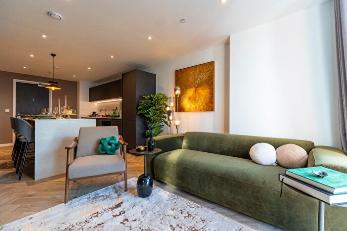 1 Bedroom Flat To Rent In Flat, Swan Street, Manchester, Greater Manchester, M4